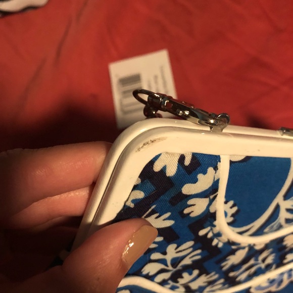 Vera Bradley Kisslock Clutch - Picture 7 of 7